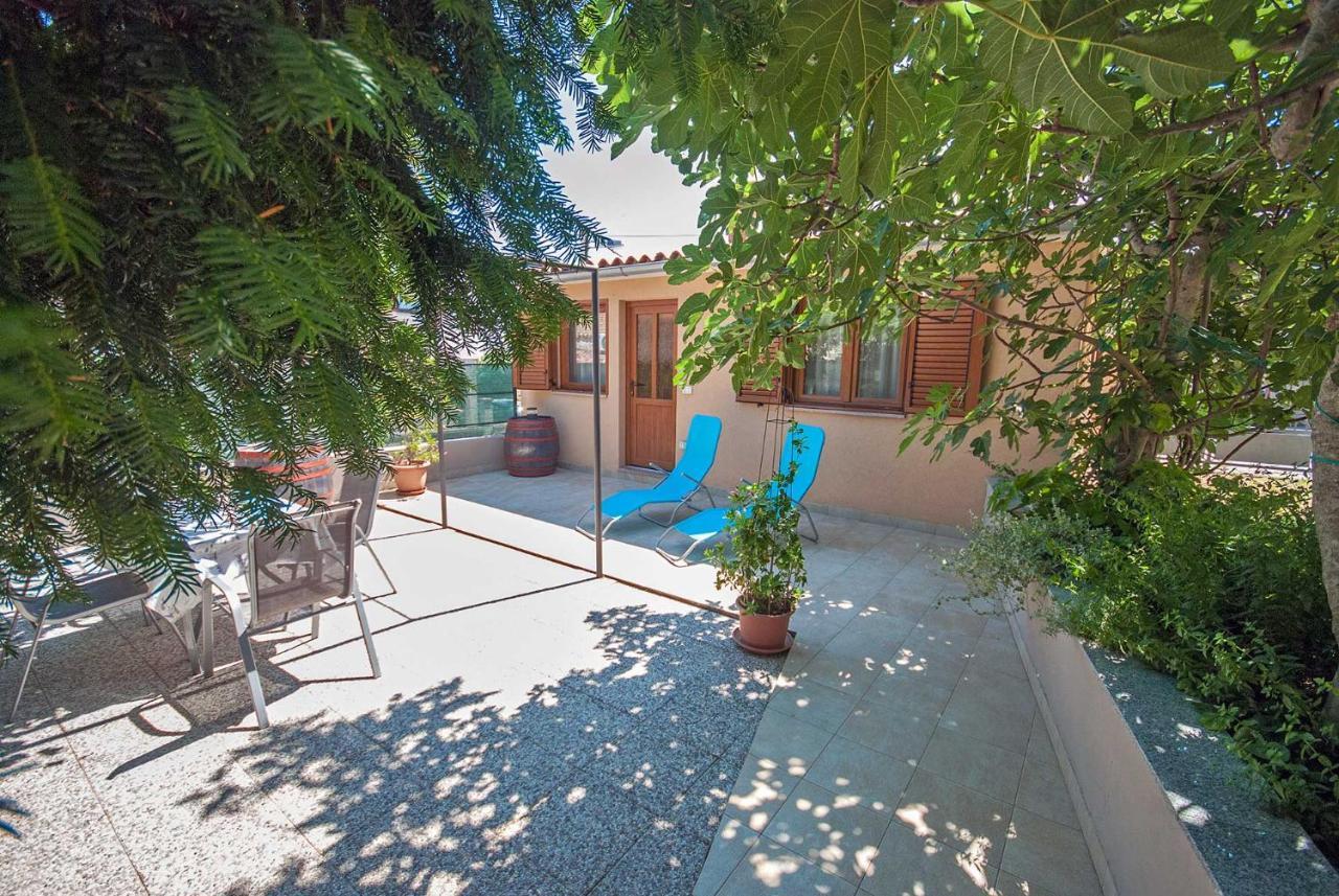 Apartman Kirac Pomer Bagian luar foto